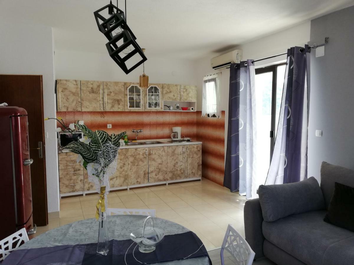 Apartment Stojan A1 Marina Zewnętrze zdjęcie